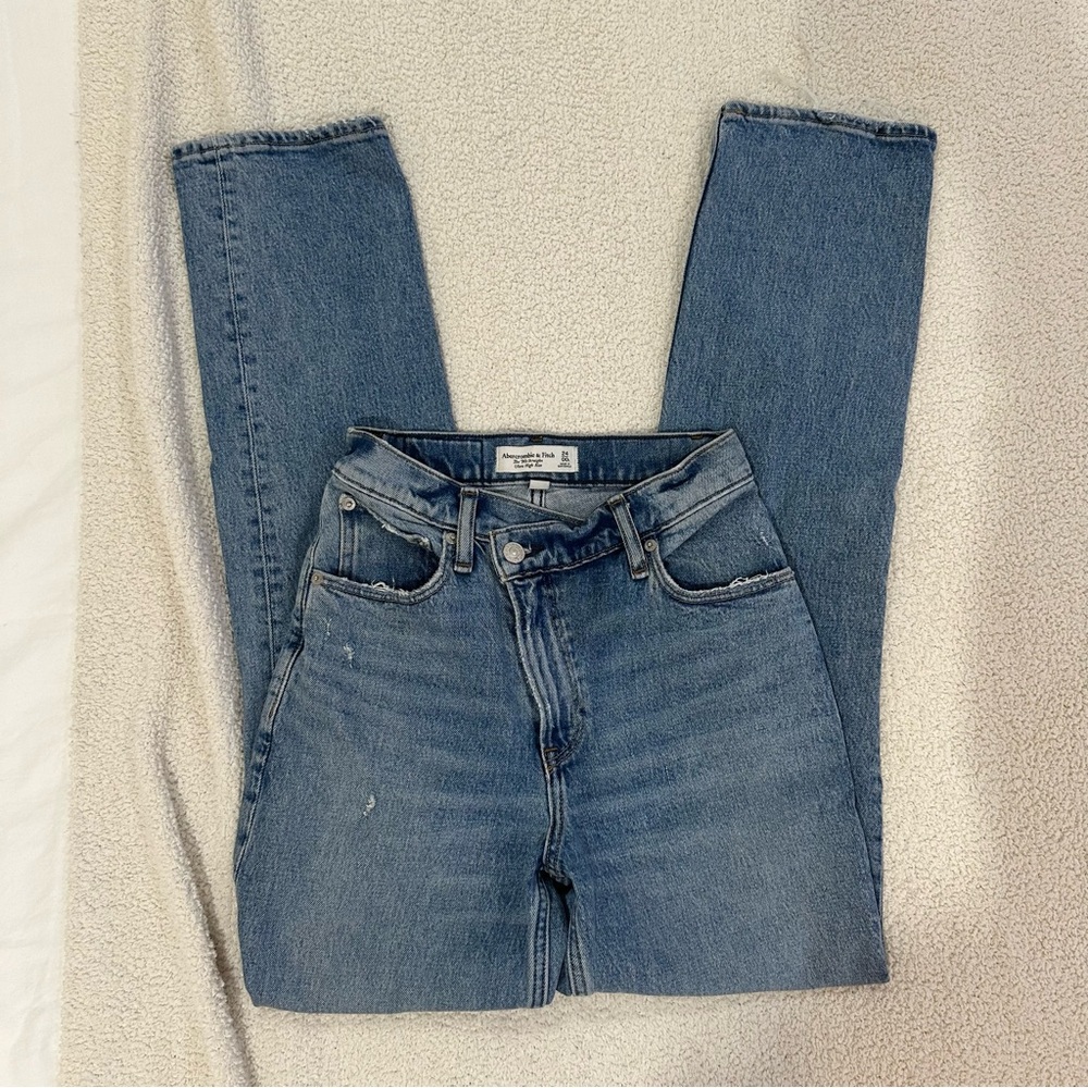 Abercrombie 90s straight ultra high rise curve love cross waist jean 24/00R